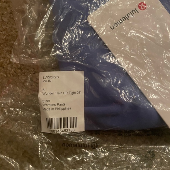 BRAND NEW - lululemon leggings Wunder Train - Picture 2 of 2